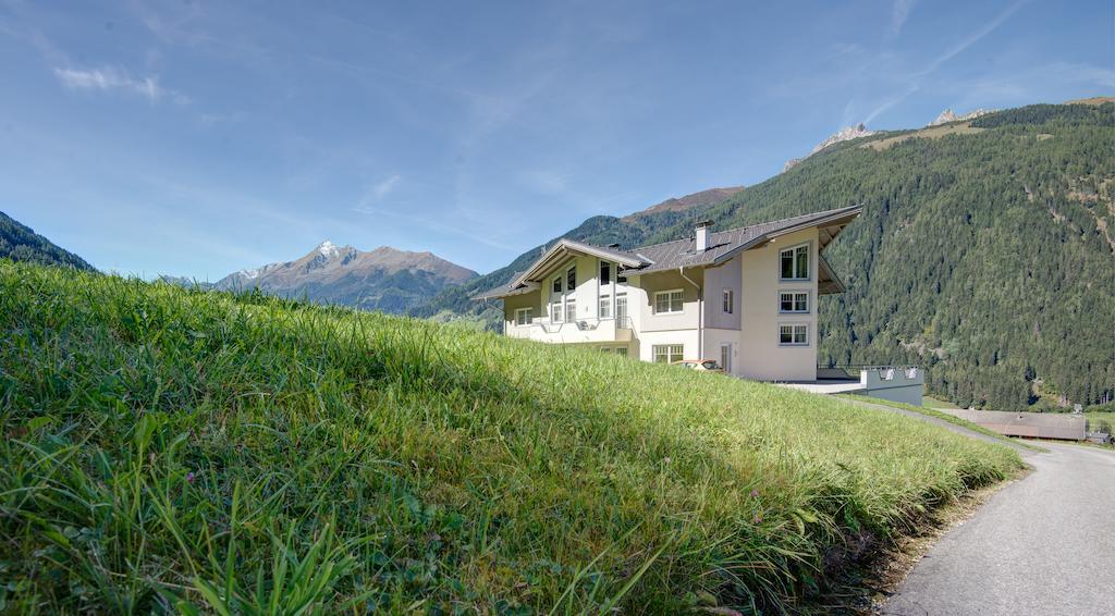 Appartementhaus Pinnisblick Neustift im Stubaital Exteriér fotografie