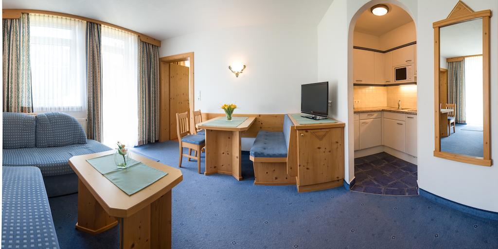 Appartementhaus Pinnisblick Neustift im Stubaital Pokoj fotografie